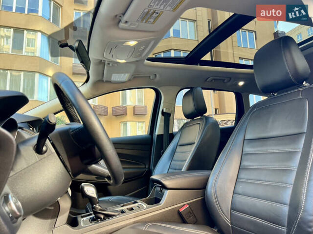 Червоний Форд Ескейп, об'ємом двигуна 1.5 л та пробігом 154 тис. км за 12999 $, фото 52 на Automoto.ua