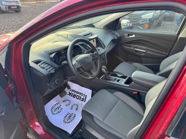 Красный Форд Эскейп, объемом двигателя 1.5 л и пробегом 170 тыс. км за 8900 $, фото 4 на Automoto.ua