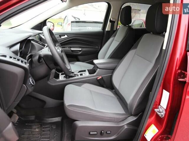 Червоний Форд Ескейп, об'ємом двигуна 1.5 л та пробігом 85 тис. км за 13500 $, фото 6 на Automoto.ua