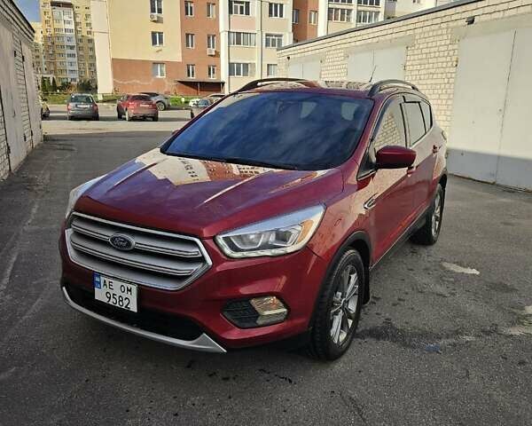 Красный Форд Эскейп, объемом двигателя 1.5 л и пробегом 154 тыс. км за 15000 $, фото 8 на Automoto.ua