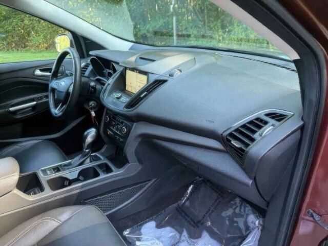 Красный Форд Эскейп, объемом двигателя 1.5 л и пробегом 88 тыс. км за 9500 $, фото 8 на Automoto.ua