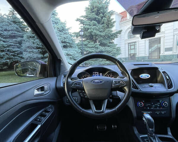 Червоний Форд Ескейп, об'ємом двигуна 1.5 л та пробігом 86 тис. км за 14500 $, фото 14 на Automoto.ua