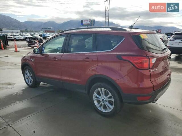 Червоний Форд Ескейп, об'ємом двигуна 1.5 л та пробігом 102 тис. км за 1900 $, фото 1 на Automoto.ua