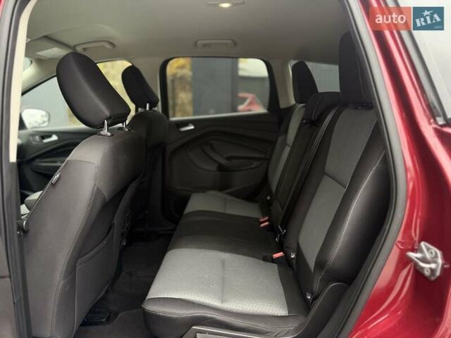 Красный Форд Эскейп, объемом двигателя 1.5 л и пробегом 160 тыс. км за 11900 $, фото 54 на Automoto.ua