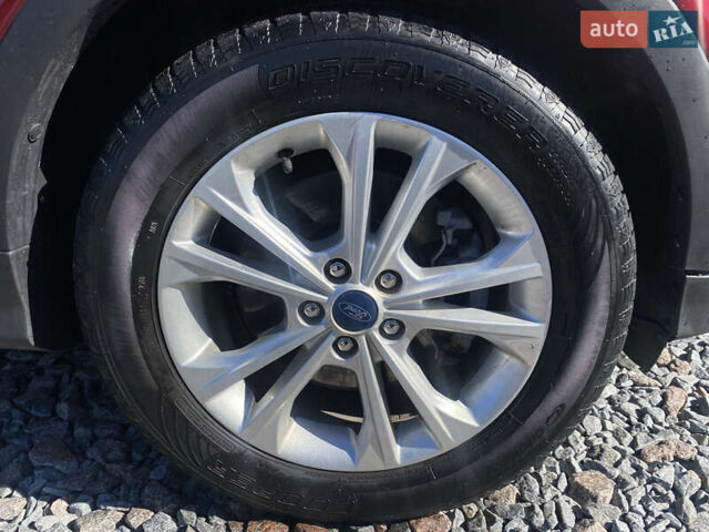 Красный Форд Эскейп, объемом двигателя 1.5 л и пробегом 66 тыс. км за 14700 $, фото 12 на Automoto.ua