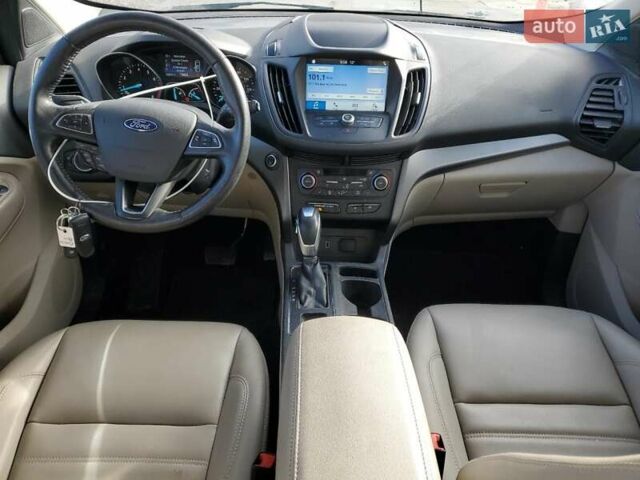 Червоний Форд Ескейп, об'ємом двигуна 1.5 л та пробігом 102 тис. км за 1900 $, фото 7 на Automoto.ua