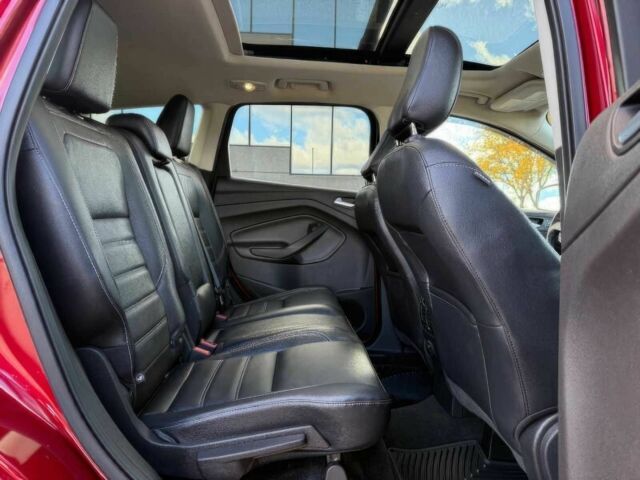 Красный Форд Эскейп, объемом двигателя 1.5 л и пробегом 45 тыс. км за 8000 $, фото 10 на Automoto.ua