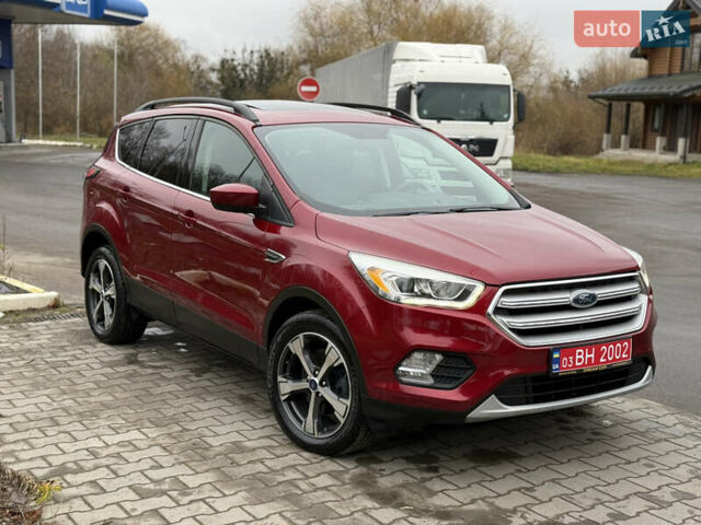 Красный Форд Эскейп, объемом двигателя 1.5 л и пробегом 154 тыс. км за 12499 $, фото 1 на Automoto.ua