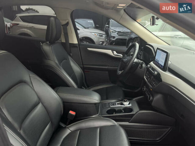 Червоний Форд Ескейп, об'ємом двигуна 2 л та пробігом 63 тис. км за 17400 $, фото 27 на Automoto.ua