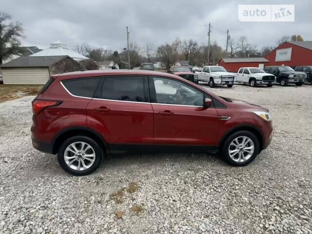 Красный Форд Эскейп, объемом двигателя 1.5 л и пробегом 88 тыс. км за 2950 $, фото 4 на Automoto.ua