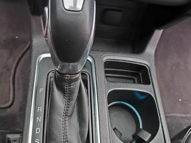 Червоний Форд Ескейп, об'ємом двигуна 2 л та пробігом 76 тис. км за 12500 $, фото 12 на Automoto.ua