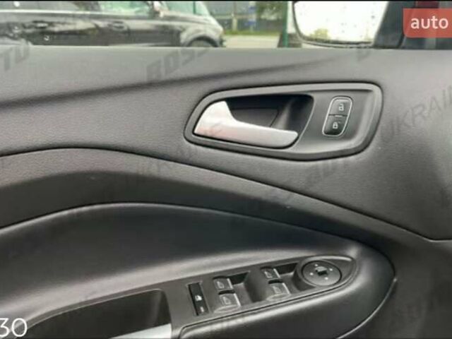 Красный Форд Эскейп, объемом двигателя 1.5 л и пробегом 83 тыс. км за 15100 $, фото 6 на Automoto.ua