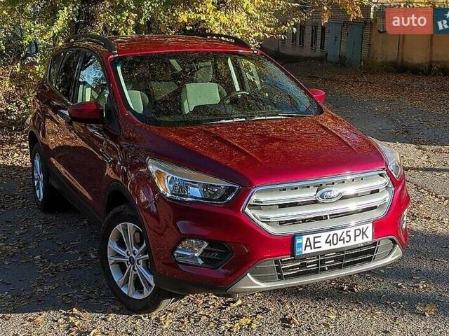 Красный Форд Эскейп, объемом двигателя 2 л и пробегом 140 тыс. км за 14800 $, фото 18 на Automoto.ua
