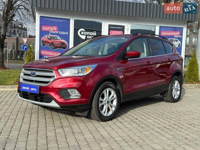 Червоний Форд Ескейп, об'ємом двигуна 1.5 л та пробігом 72 тис. км за 15900 $, фото 1 на Automoto.ua