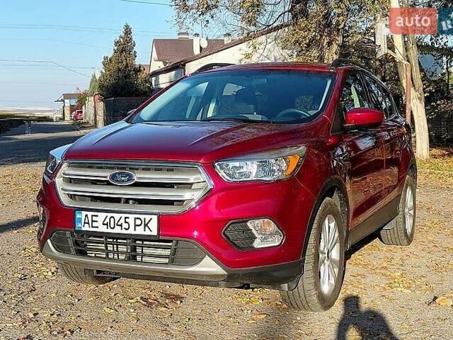 Красный Форд Эскейп, объемом двигателя 2 л и пробегом 140 тыс. км за 14800 $, фото 11 на Automoto.ua