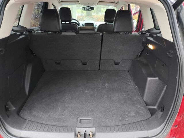 Червоний Форд Ескейп, об'ємом двигуна 2 л та пробігом 76 тис. км за 13900 $, фото 19 на Automoto.ua