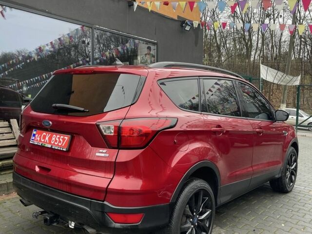 Червоний Форд Ескейп, об'ємом двигуна 2 л та пробігом 80 тис. км за 14200 $, фото 3 на Automoto.ua