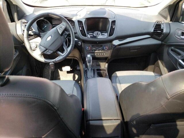 Червоний Форд Ескейп, об'ємом двигуна 2 л та пробігом 60 тис. км за 3500 $, фото 6 на Automoto.ua