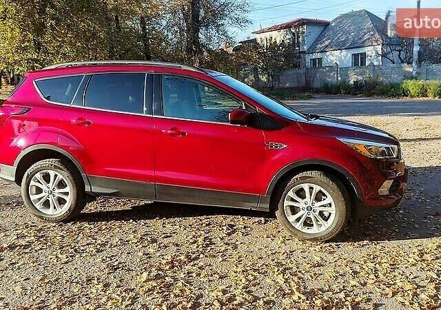 Красный Форд Эскейп, объемом двигателя 2 л и пробегом 140 тыс. км за 14800 $, фото 17 на Automoto.ua
