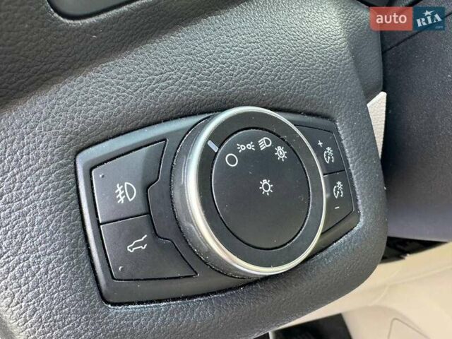 Червоний Форд Ескейп, об'ємом двигуна 1.5 л та пробігом 72 тис. км за 15900 $, фото 11 на Automoto.ua