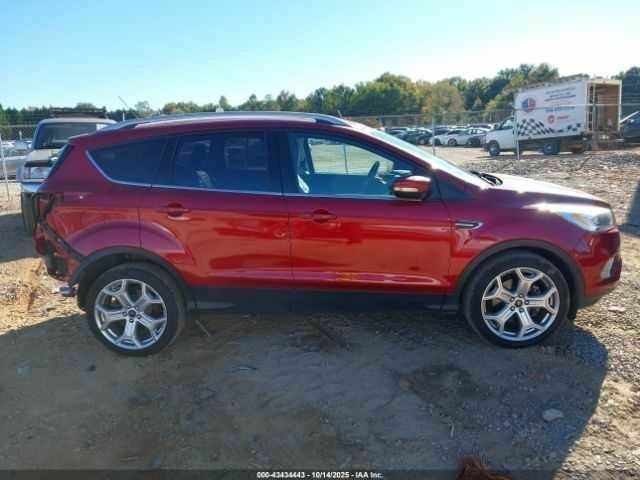 Красный Форд Эскейп, объемом двигателя 2 л и пробегом 52 тыс. км за 3000 $, фото 11 на Automoto.ua