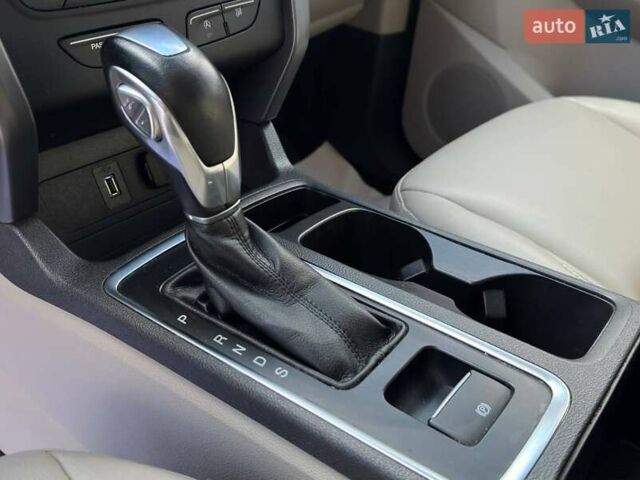 Червоний Форд Ескейп, об'ємом двигуна 1.5 л та пробігом 72 тис. км за 15900 $, фото 12 на Automoto.ua