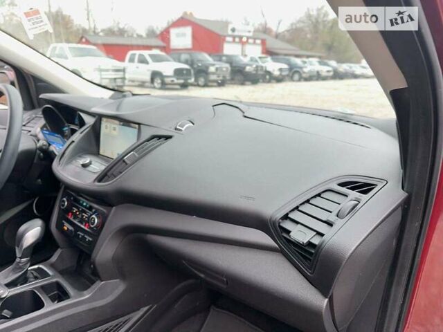 Красный Форд Эскейп, объемом двигателя 1.5 л и пробегом 88 тыс. км за 2950 $, фото 9 на Automoto.ua