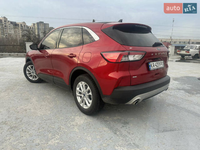 Красный Форд Эскейп, объемом двигателя 1.5 л и пробегом 110 тыс. км за 17000 $, фото 2 на Automoto.ua