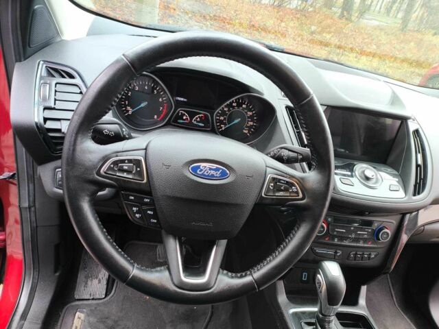 Червоний Форд Ескейп, об'ємом двигуна 2 л та пробігом 76 тис. км за 13900 $, фото 10 на Automoto.ua