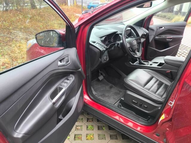 Червоний Форд Ескейп, об'ємом двигуна 2 л та пробігом 76 тис. км за 13900 $, фото 7 на Automoto.ua