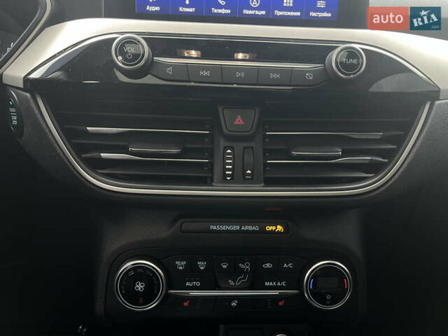 Червоний Форд Ескейп, об'ємом двигуна 2 л та пробігом 63 тис. км за 17400 $, фото 17 на Automoto.ua