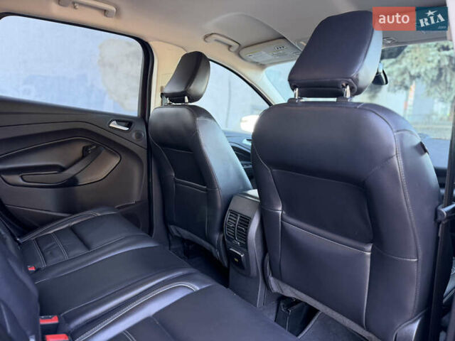 Червоний Форд Ескейп, об'ємом двигуна 2 л та пробігом 76 тис. км за 13600 $, фото 53 на Automoto.ua