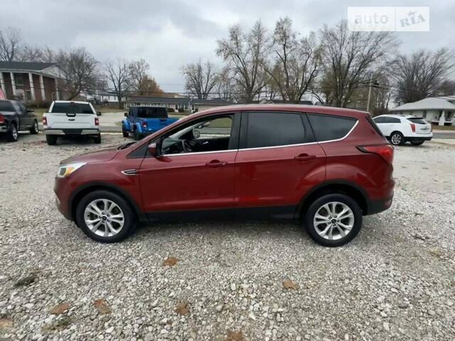 Красный Форд Эскейп, объемом двигателя 1.5 л и пробегом 88 тыс. км за 2950 $, фото 2 на Automoto.ua
