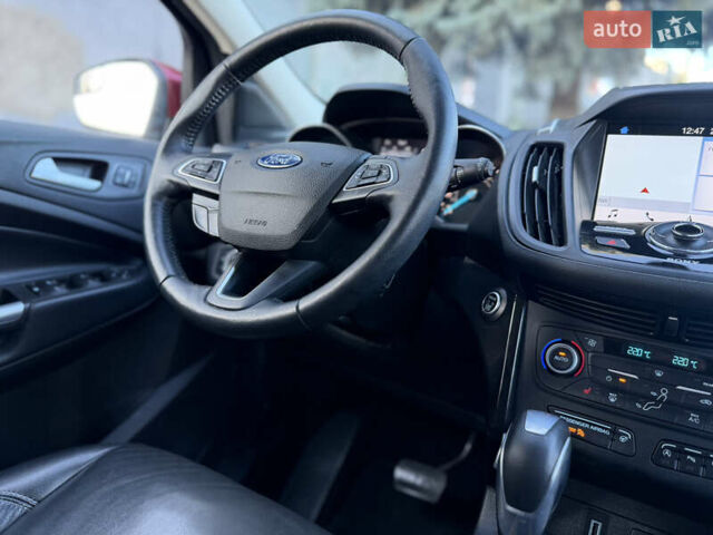 Червоний Форд Ескейп, об'ємом двигуна 2 л та пробігом 76 тис. км за 13600 $, фото 35 на Automoto.ua