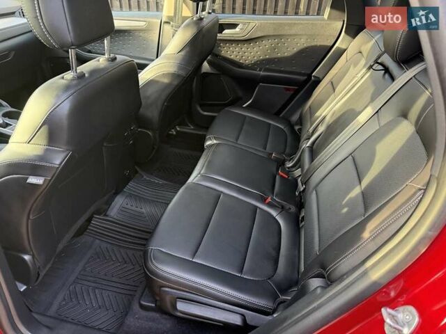 Червоний Форд Ескейп, об'ємом двигуна 2 л та пробігом 153 тис. км за 17900 $, фото 37 на Automoto.ua