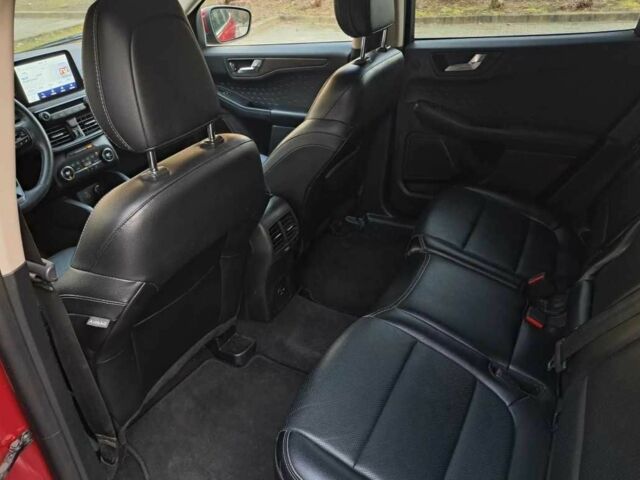 Красный Форд Эскейп, объемом двигателя 2.5 л и пробегом 95 тыс. км за 14300 $, фото 16 на Automoto.ua