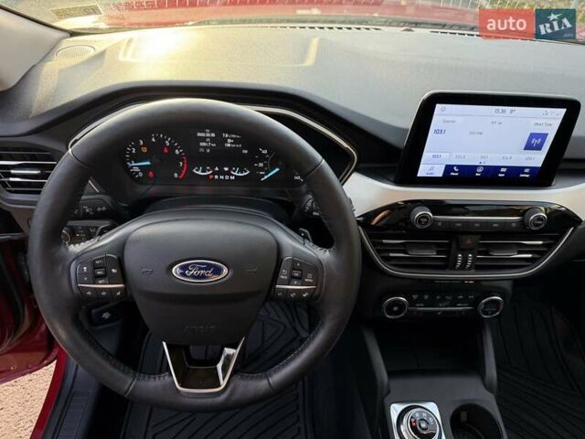 Червоний Форд Ескейп, об'ємом двигуна 2 л та пробігом 153 тис. км за 17900 $, фото 31 на Automoto.ua