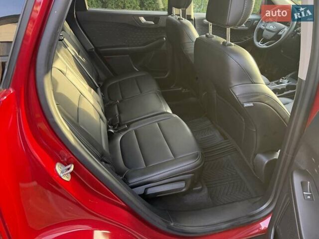 Червоний Форд Ескейп, об'ємом двигуна 2 л та пробігом 153 тис. км за 17900 $, фото 41 на Automoto.ua