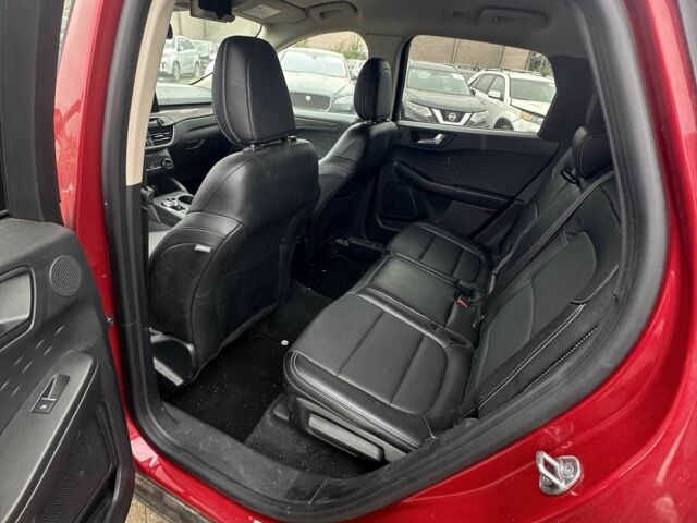 Червоний Форд Ескейп, об'ємом двигуна 2 л та пробігом 98 тис. км за 11400 $, фото 4 на Automoto.ua