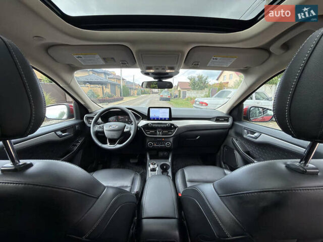 Красный Форд Эскейп, объемом двигателя 2 л и пробегом 153 тыс. км за 18700 $, фото 34 на Automoto.ua