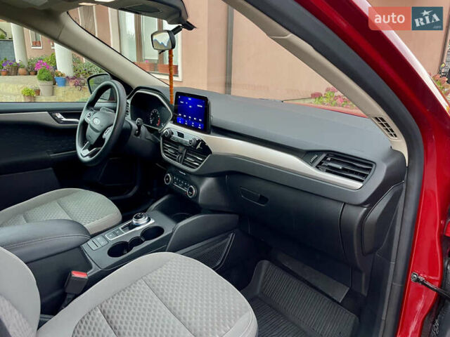 Форд Эскейп 2020 в Ровно на Automoto.ua Красный Форд Эскейп, объемом двигателя 1.5 л и пробегом 50 тыс. км за 14900 $, фото 20 на Automoto.ua