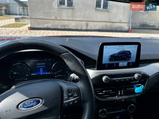 Красный Форд Эскейп, объемом двигателя 2.5 л и пробегом 30 тыс. км за 22300 $, фото 4 на Automoto.ua