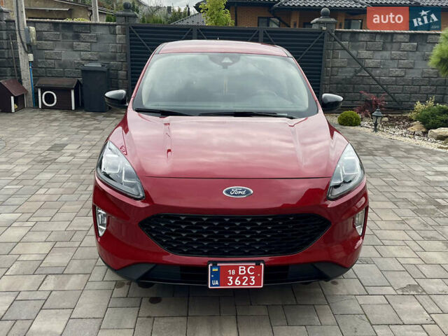 Форд Эскейп 2020 в Ровно на Automoto.ua Красный Форд Эскейп, объемом двигателя 1.5 л и пробегом 50 тыс. км за 14900 $, фото 4 на Automoto.ua
