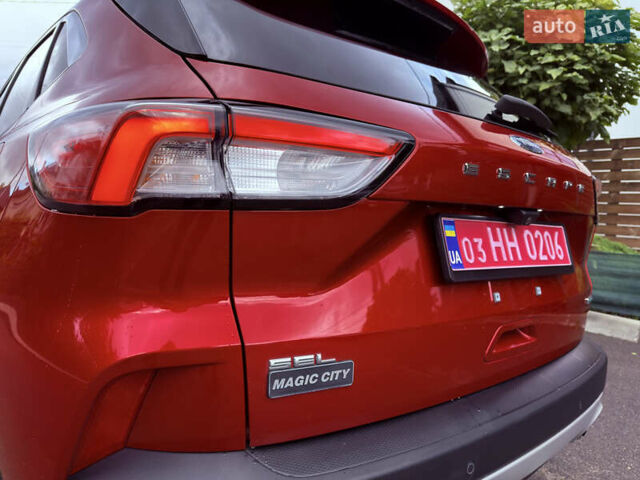 Красный Форд Эскейп, объемом двигателя 2 л и пробегом 153 тыс. км за 18700 $, фото 13 на Automoto.ua