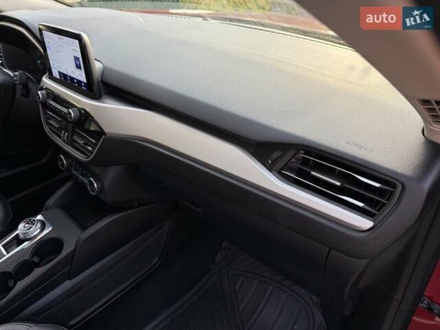 Червоний Форд Ескейп, об'ємом двигуна 2 л та пробігом 153 тис. км за 17900 $, фото 44 на Automoto.ua