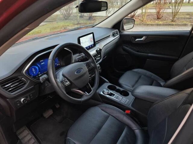 Красный Форд Эскейп, объемом двигателя 2.5 л и пробегом 95 тыс. км за 14300 $, фото 11 на Automoto.ua