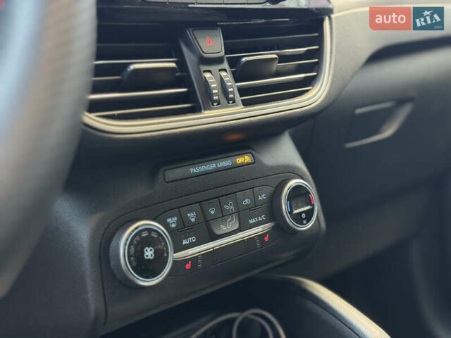 Красный Форд Эскейп, объемом двигателя 2.49 л и пробегом 60 тыс. км за 24300 $, фото 42 на Automoto.ua