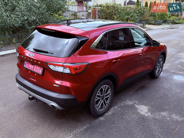 Красный Форд Эскейп, объемом двигателя 2 л и пробегом 153 тыс. км за 18700 $, фото 8 на Automoto.ua