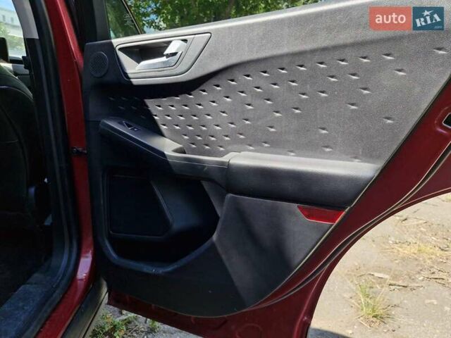 Красный Форд Эскейп, объемом двигателя 2.5 л и пробегом 56 тыс. км за 14500 $, фото 15 на Automoto.ua