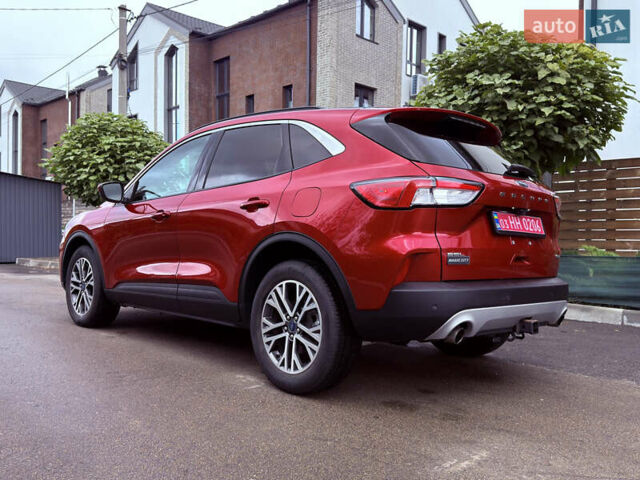 Красный Форд Эскейп, объемом двигателя 2 л и пробегом 153 тыс. км за 18700 $, фото 11 на Automoto.ua